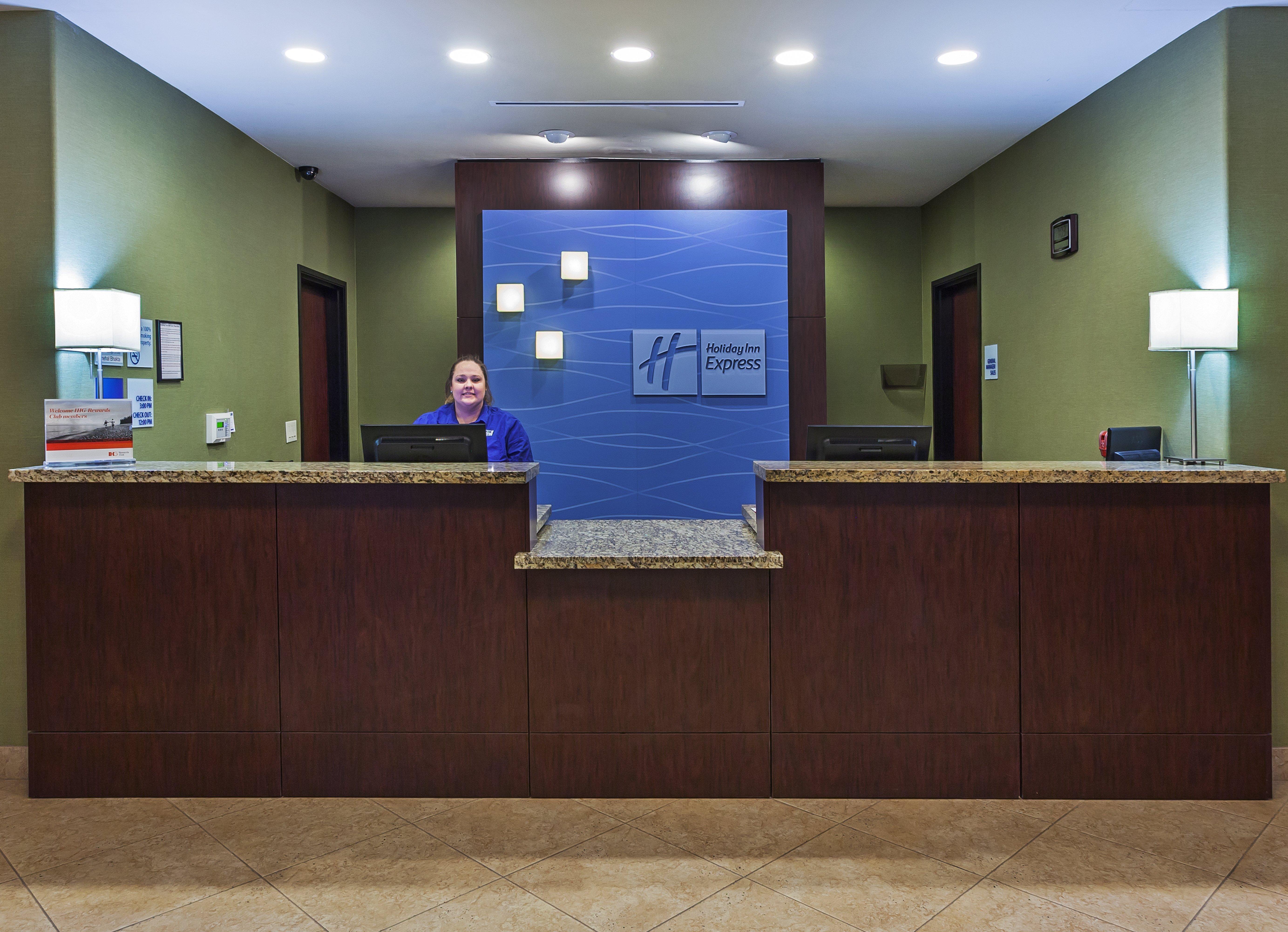 Holiday Inn Express & Suites Brady By Ihg Εξωτερικό φωτογραφία