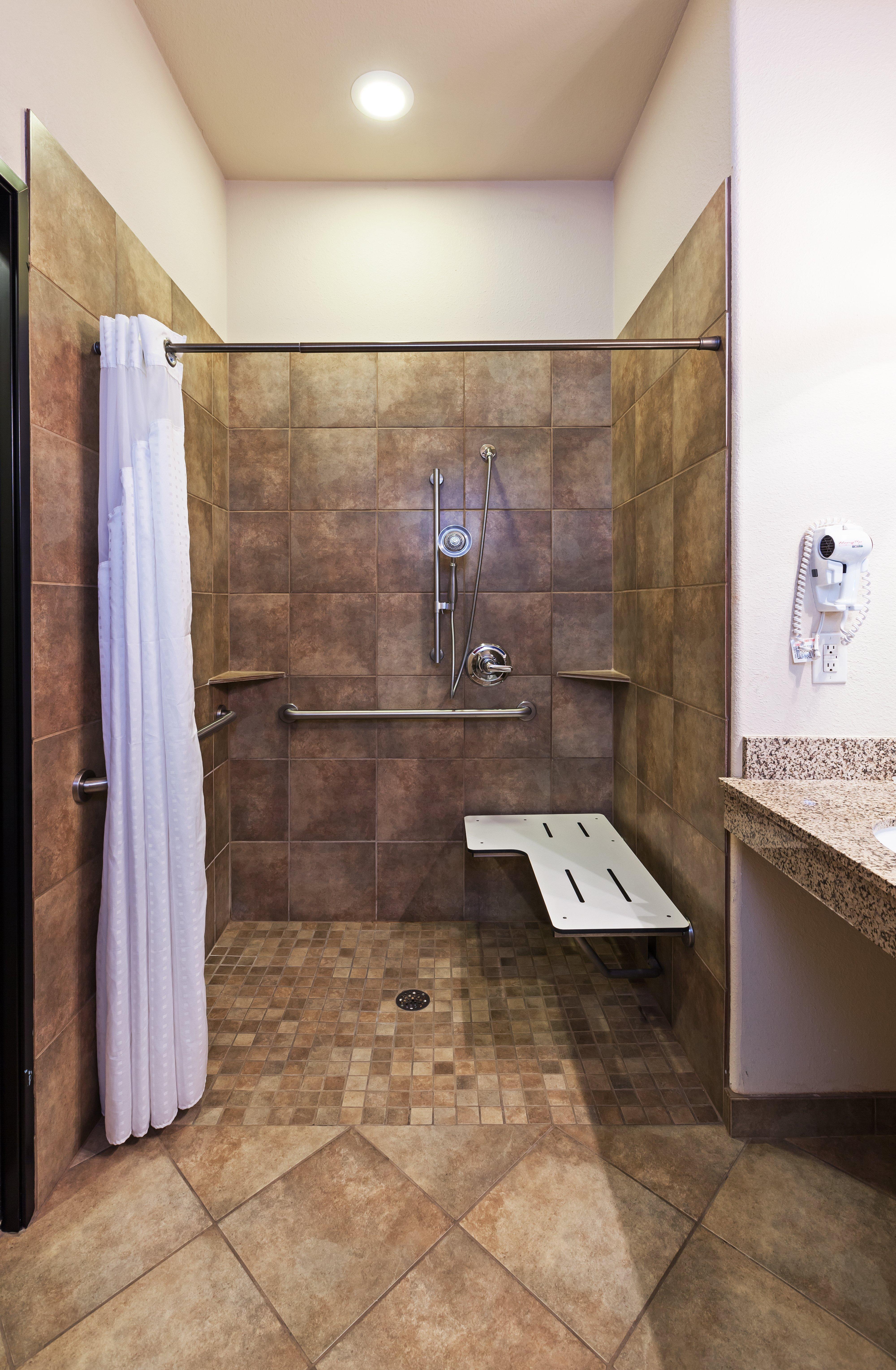 Holiday Inn Express & Suites Brady By Ihg Εξωτερικό φωτογραφία
