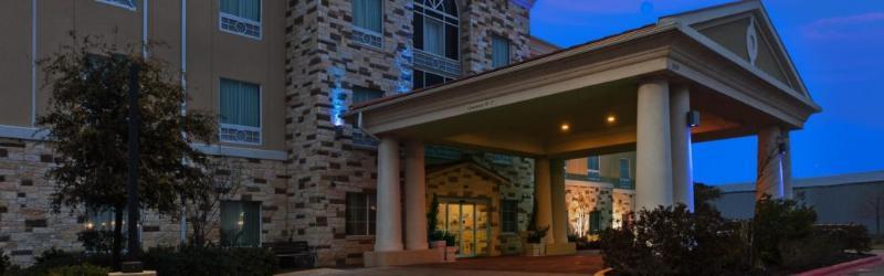 Holiday Inn Express & Suites Brady By Ihg Εξωτερικό φωτογραφία