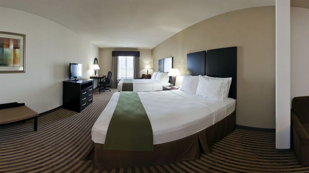 Holiday Inn Express & Suites Brady By Ihg Εξωτερικό φωτογραφία